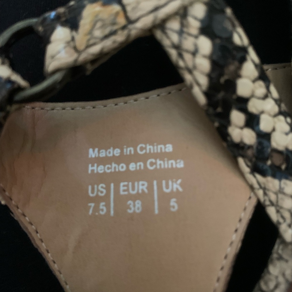 Snake Print Sandals - Picture 6 of 6